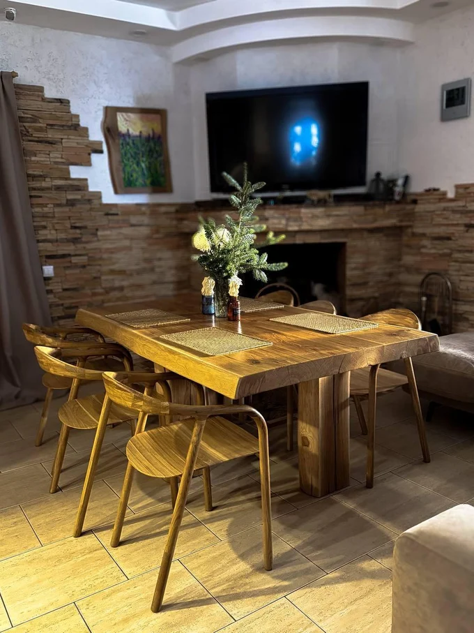 Стол и комплект стульев по фиксированной цене